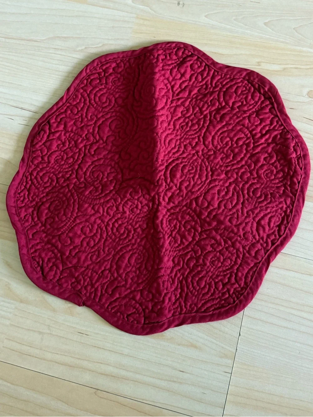 Quilted Dining Placemats in Deep Red - Set of 8